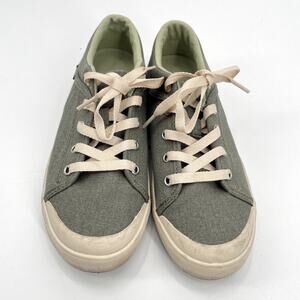 TEVA Freewheel Canvas Lace Up Sneakers in Desert Sage // 7